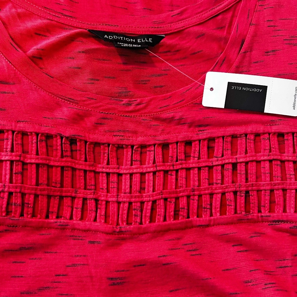 TUNIC, LATTICE INSERT, TEABERRY (Red with Small Bits of Navy), SIZE 4X, SIDE